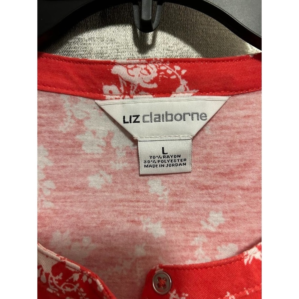 Liz‎ Claiborne women's split neck sleeveless tank top. Size Large - Picture 2 of 4